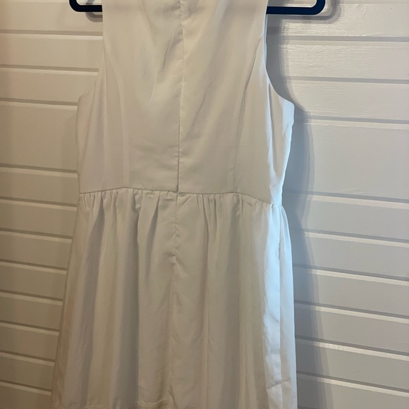 Doe & Rae Dress White Ivory Dress w/ lace accents zipper closure - Picture 6 of 9